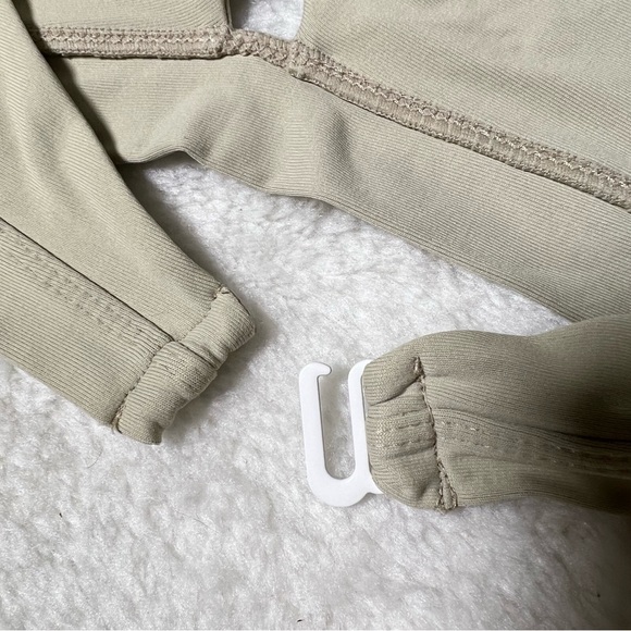 Hackwith Design House HDH Beige Twist Bikini Top - Picture 7 of 9